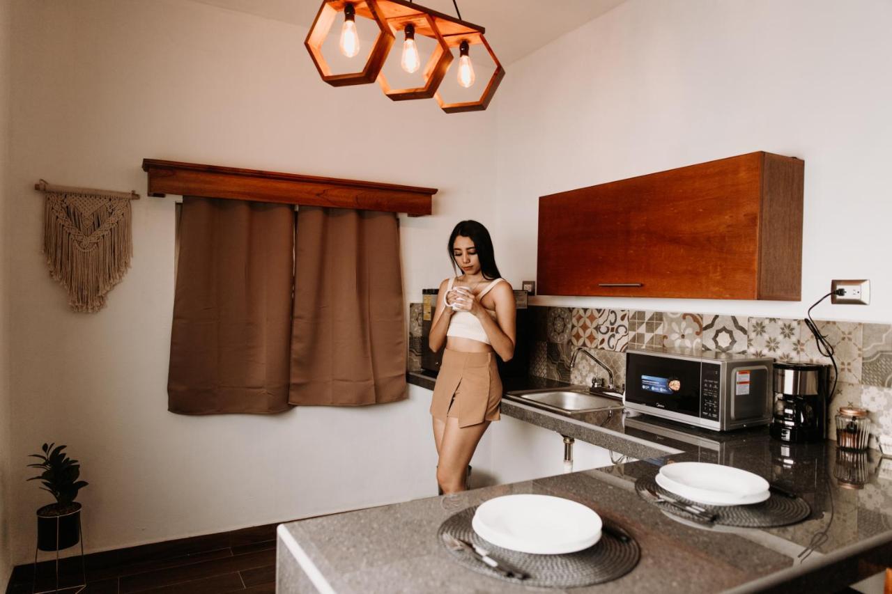 Suucilha Aparthotel Valladolid  Bagian luar foto