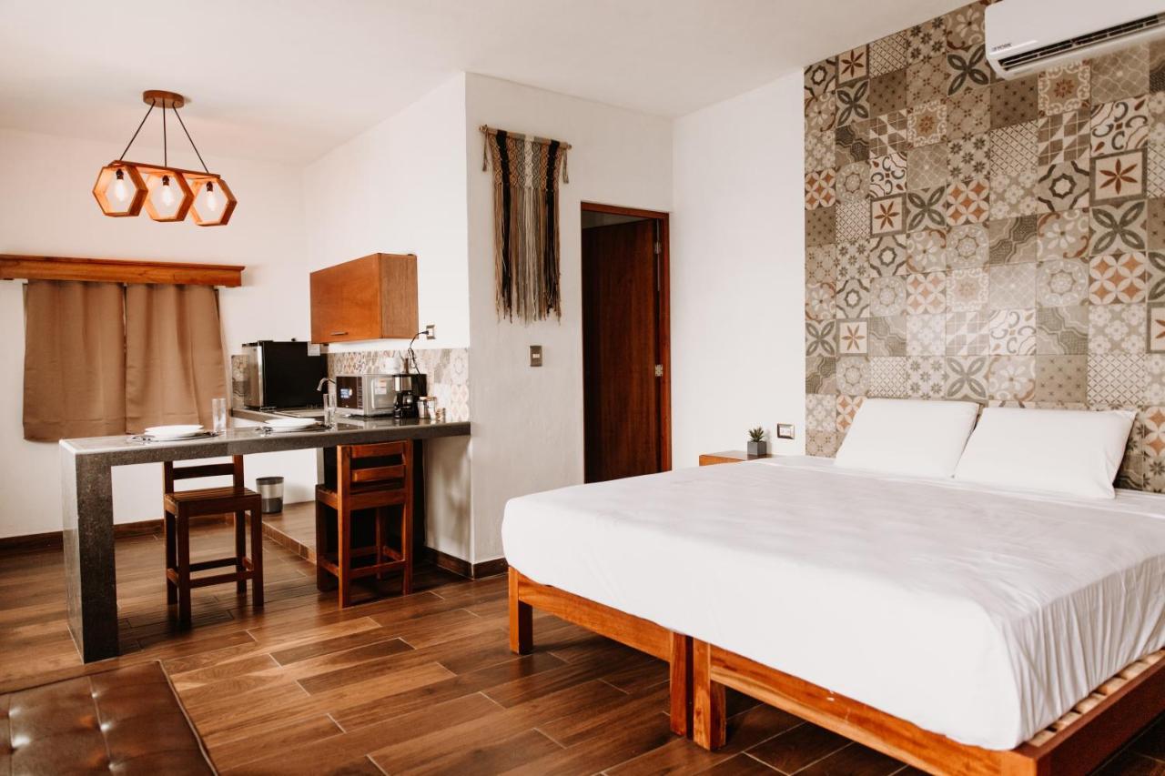 Suucilha Aparthotel Valladolid  Bagian luar foto