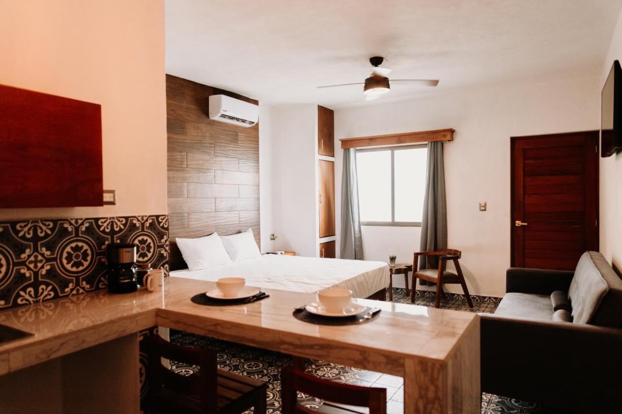 Suucilha Aparthotel Valladolid  Bagian luar foto